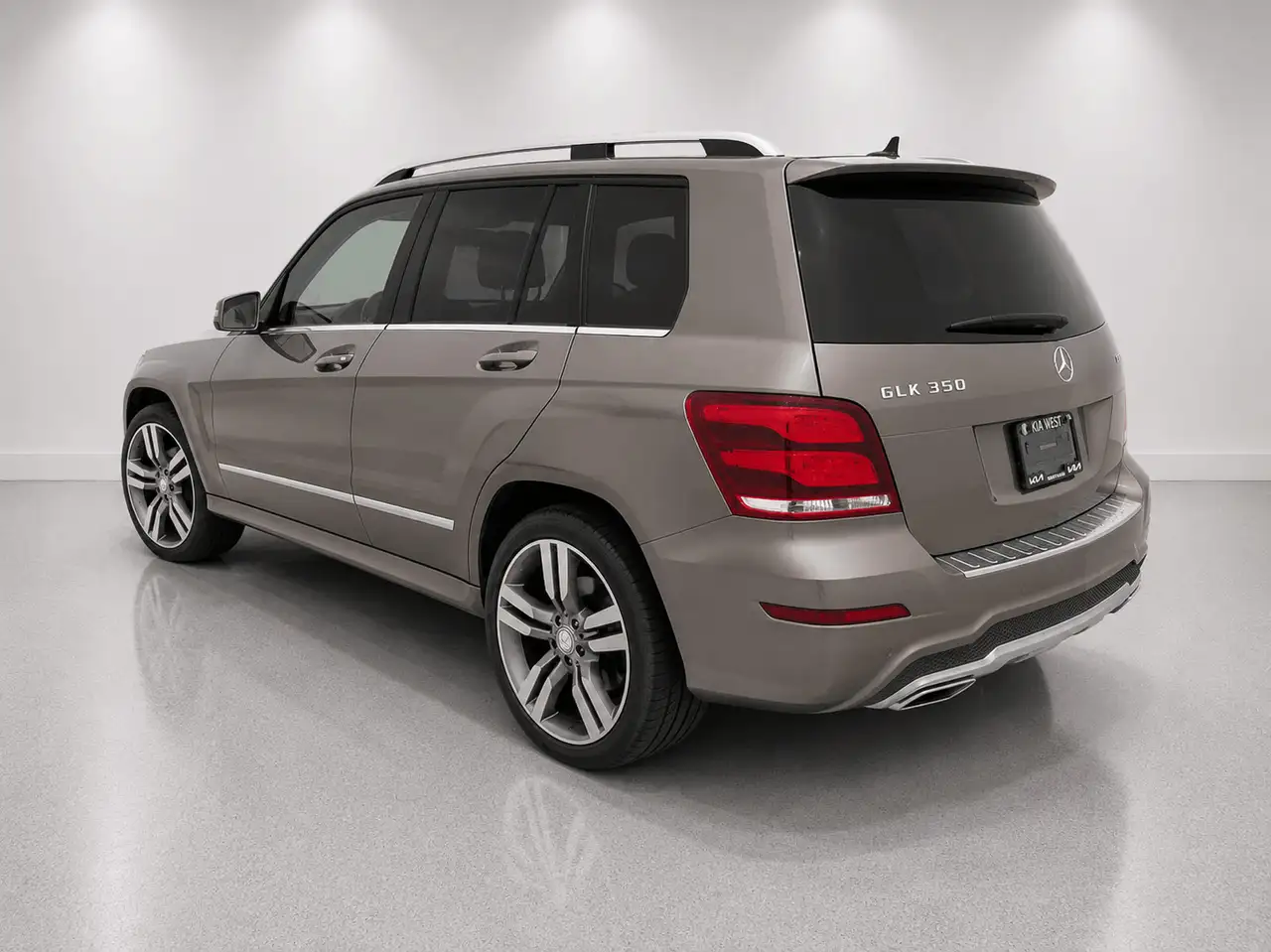 Mercedes-Benz GLK-Class снимка Mercedes-Benz GLK-Class