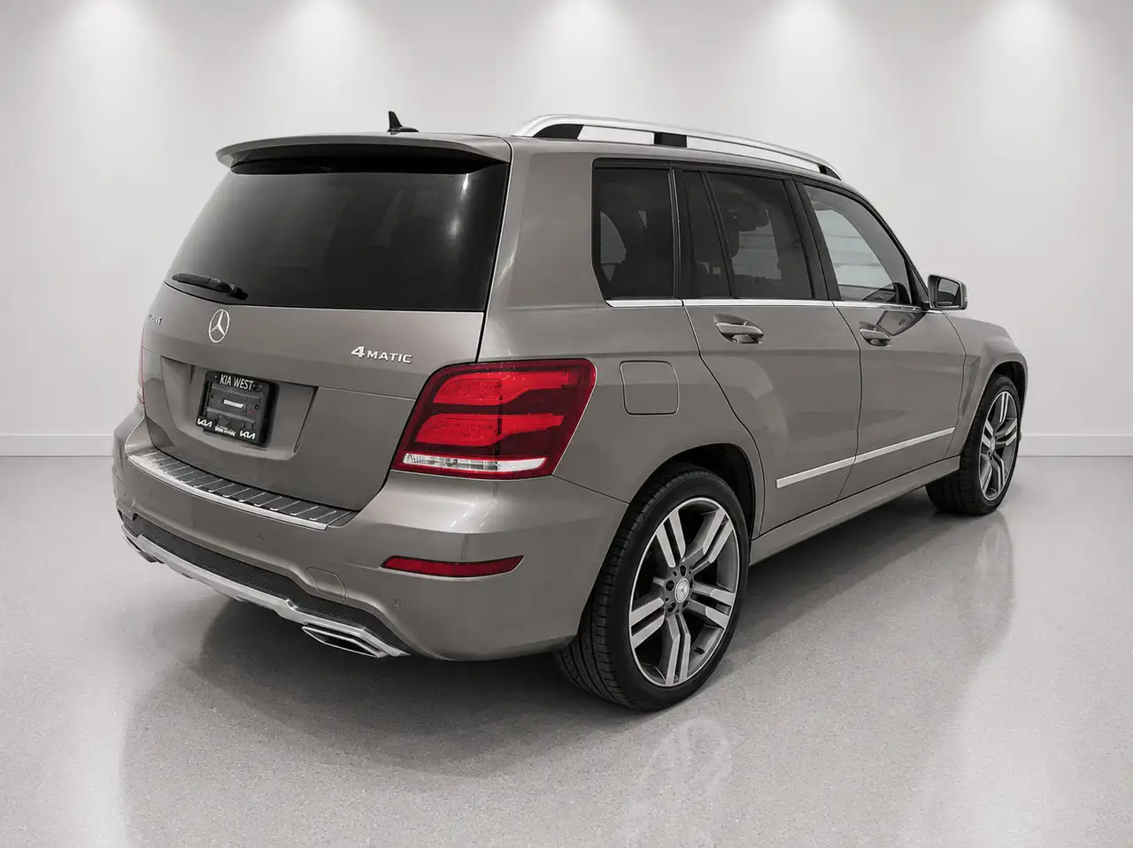 Mercedes-Benz GLK-Class снимка Mercedes-Benz GLK-Class