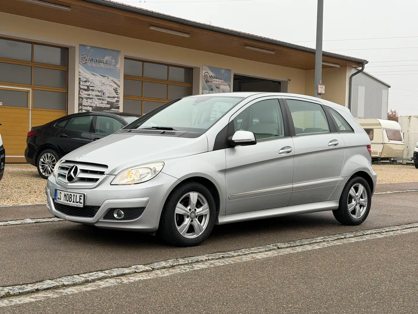 Mercedes-Benz B 200 B 200 CDI Anhängerkupplung*Klima* Grau - 2