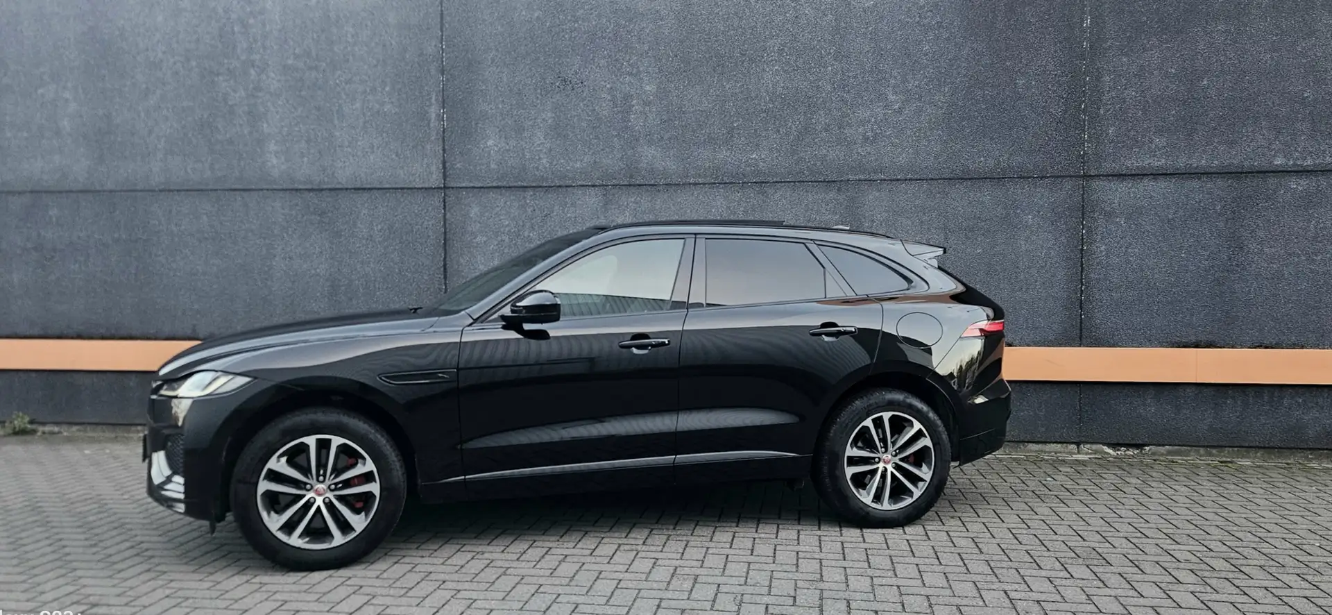Jaguar F-Pace AWD P400e R-Dynamic HSE EXCLUSIEF /**MEGA FULL Noir - 2