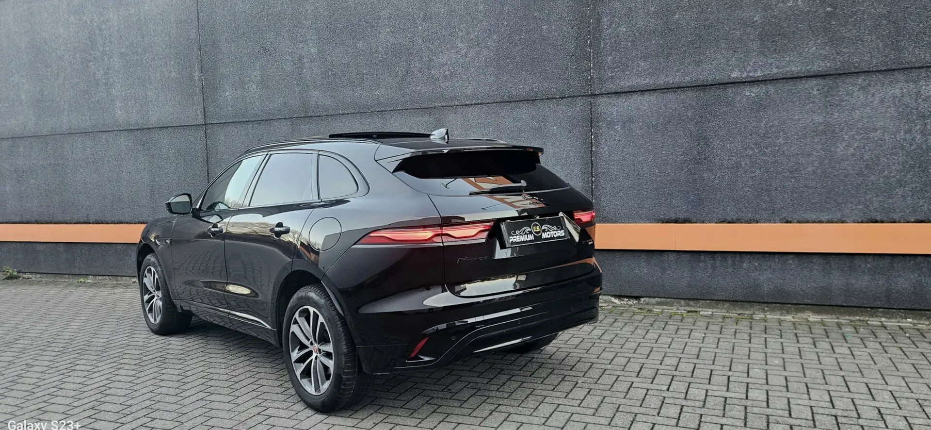 Jaguar F-Pace AWD P400e R-Dynamic HSE EXCLUSIEF /**MEGA FULL Noir - 1