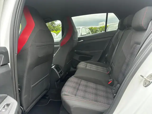 Volkswagen Golf view 11