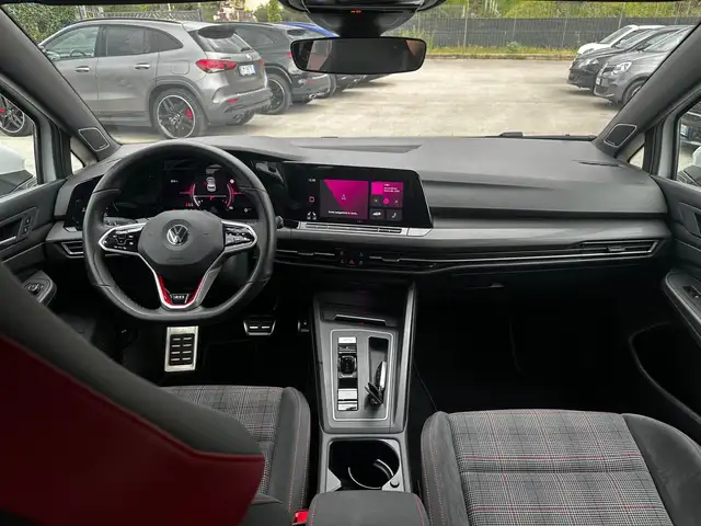 Volkswagen Golf view 10