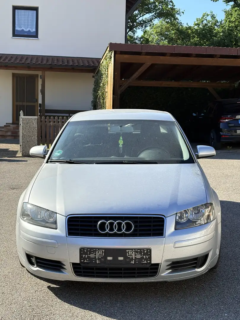 Audi A3 1.6 Ambiente - 2