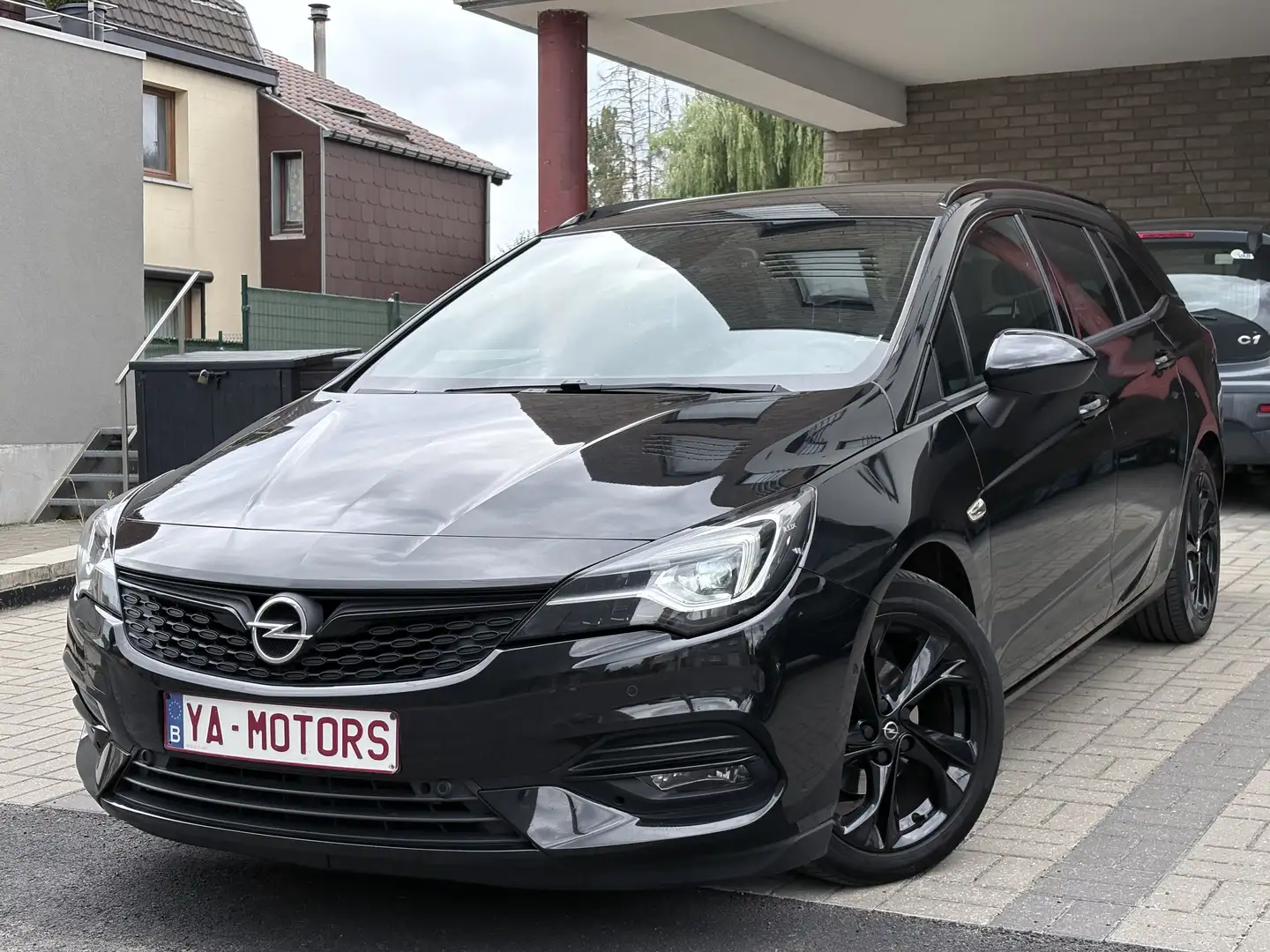 Opel Astra 1.4 Turbo - Automatique - Cockpit - GARANTIE Black - 1