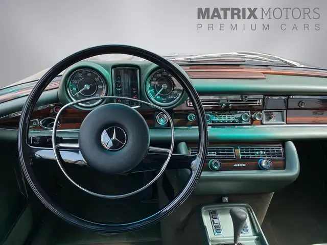 Mercedes-Benz 280 view 14