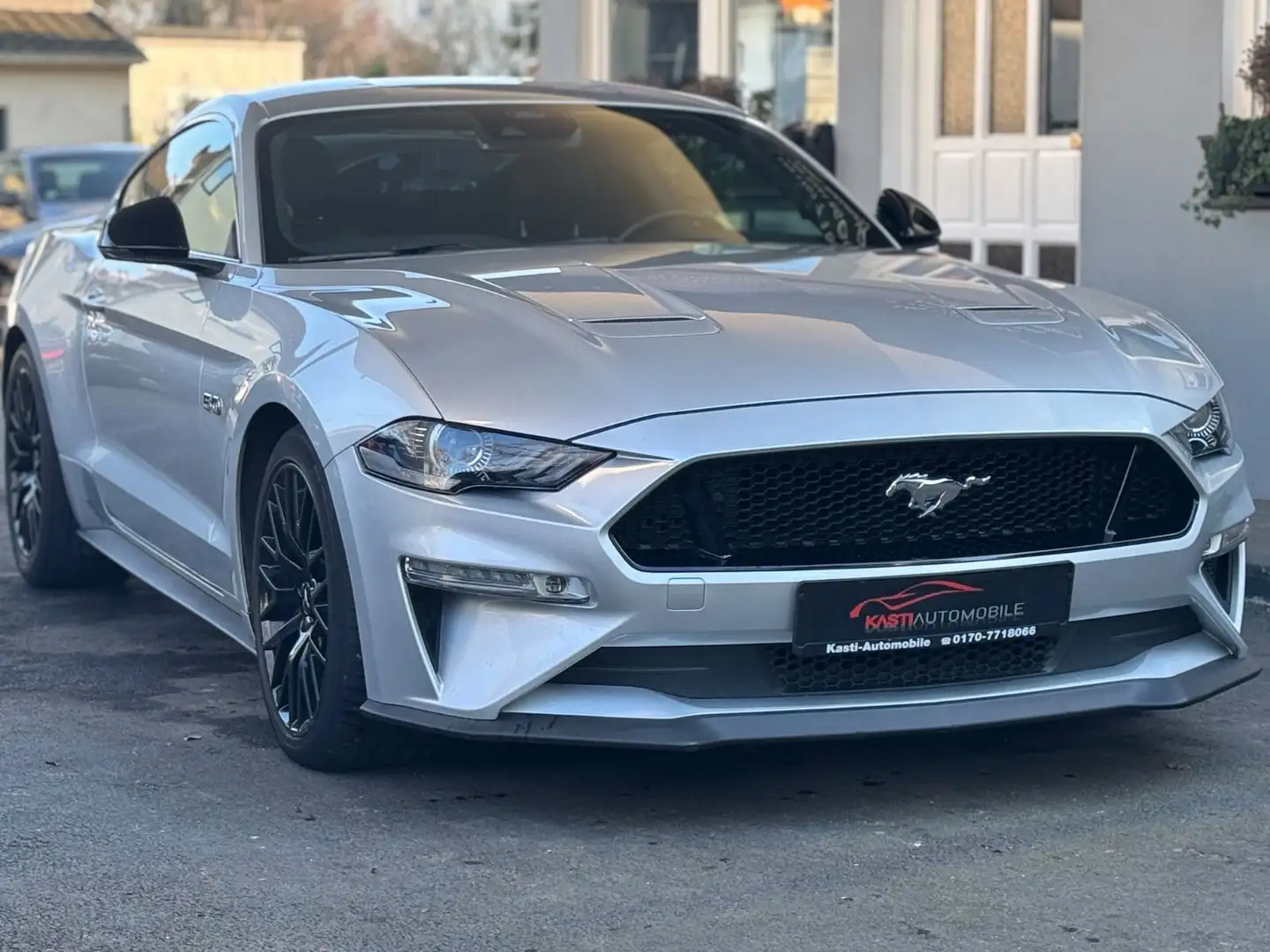 Ford Mustang GT Facelift V8 Deutsche Auto Plateado - 1