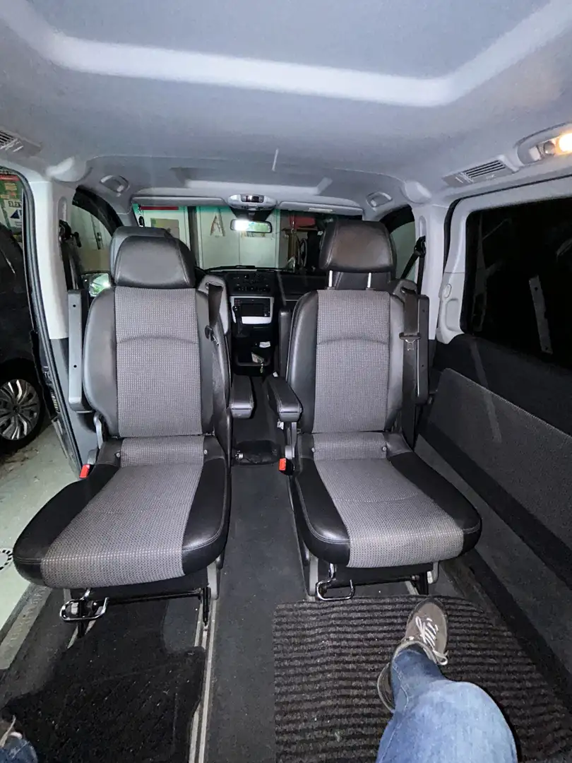 Mercedes-Benz Viano 2.2 CDI DPF lang 4Matic Automatik Trend Nero - 2