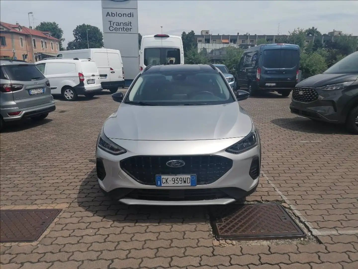 Ford Focus Active SW 1.0 ecoboost hybrid  125cv Gris - 2
