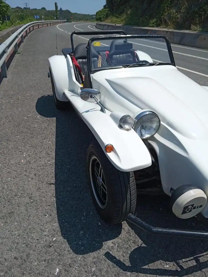 SEAT Equipamiento completo del modelo Blanco - 2