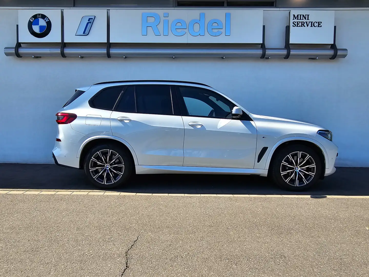 BMW X5 xDrive30d M Sportpaket*Head-Up*DAPro*AHK*h/k* Weiß - 2
