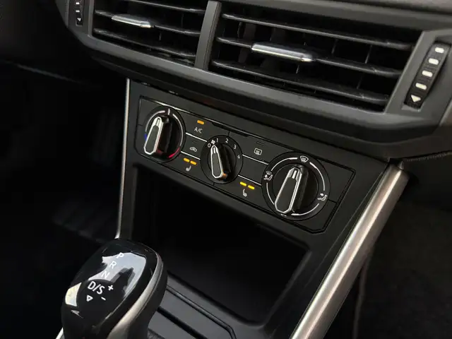 Volkswagen Taigo view 19