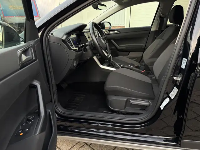 Volkswagen Taigo view 11