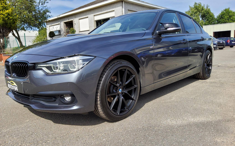 BMW 318 318i SPORTIVE 4 DEURS BENZINE