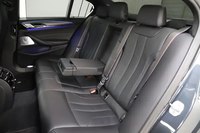 BMW M5 view 13