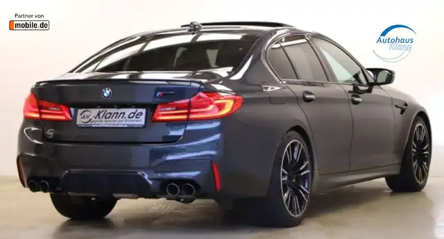 BMW M5 view 6