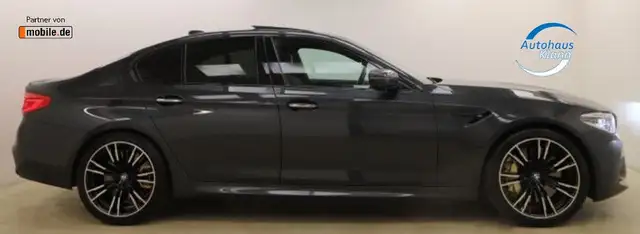 BMW M5 view 5