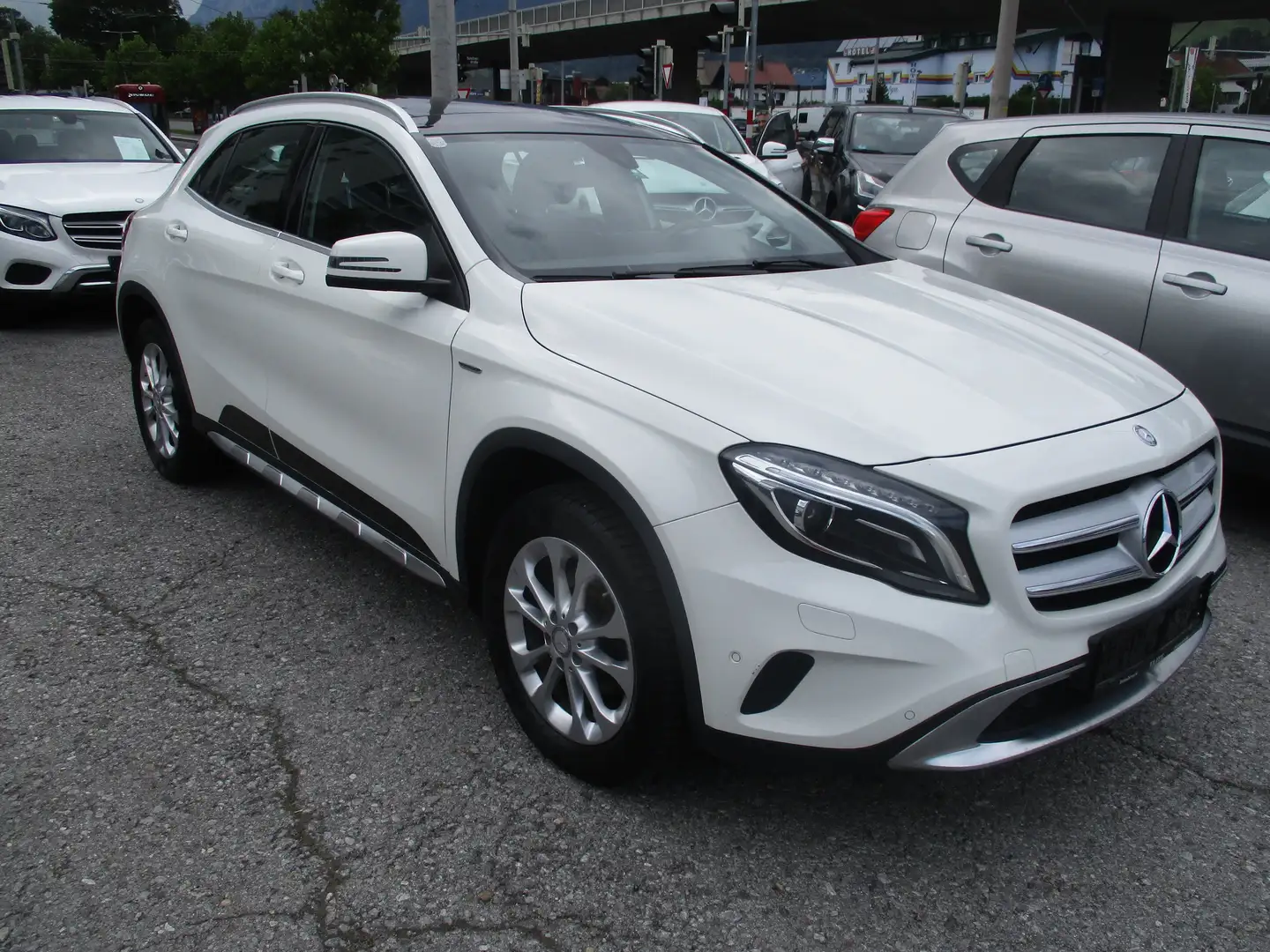 Mercedes-Benz GLA 200 GLA 200 CDI / d 4MATIC panaroma Blanco - 1