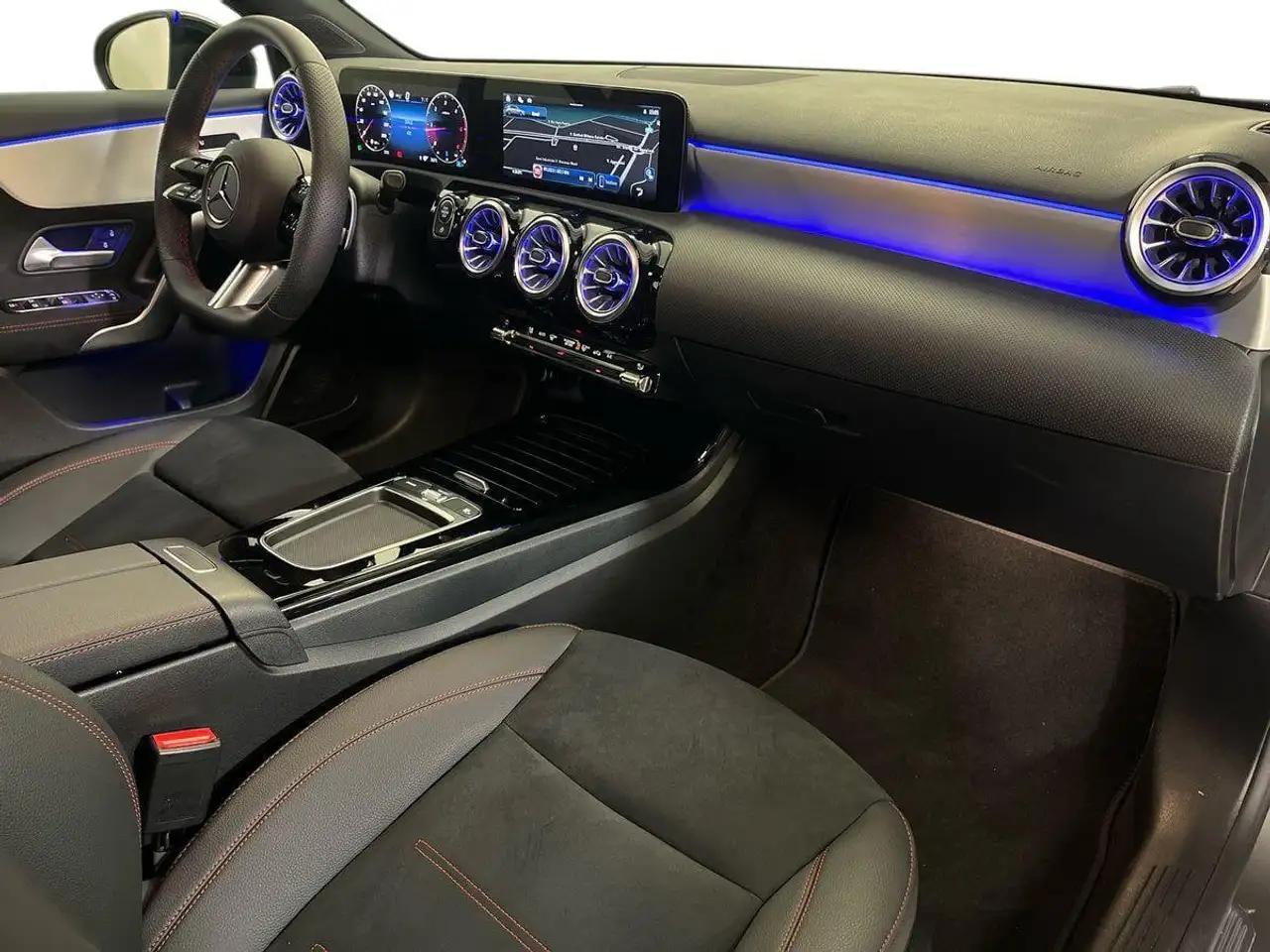 Mercedes-Benz A-Class 2026 — фото 15