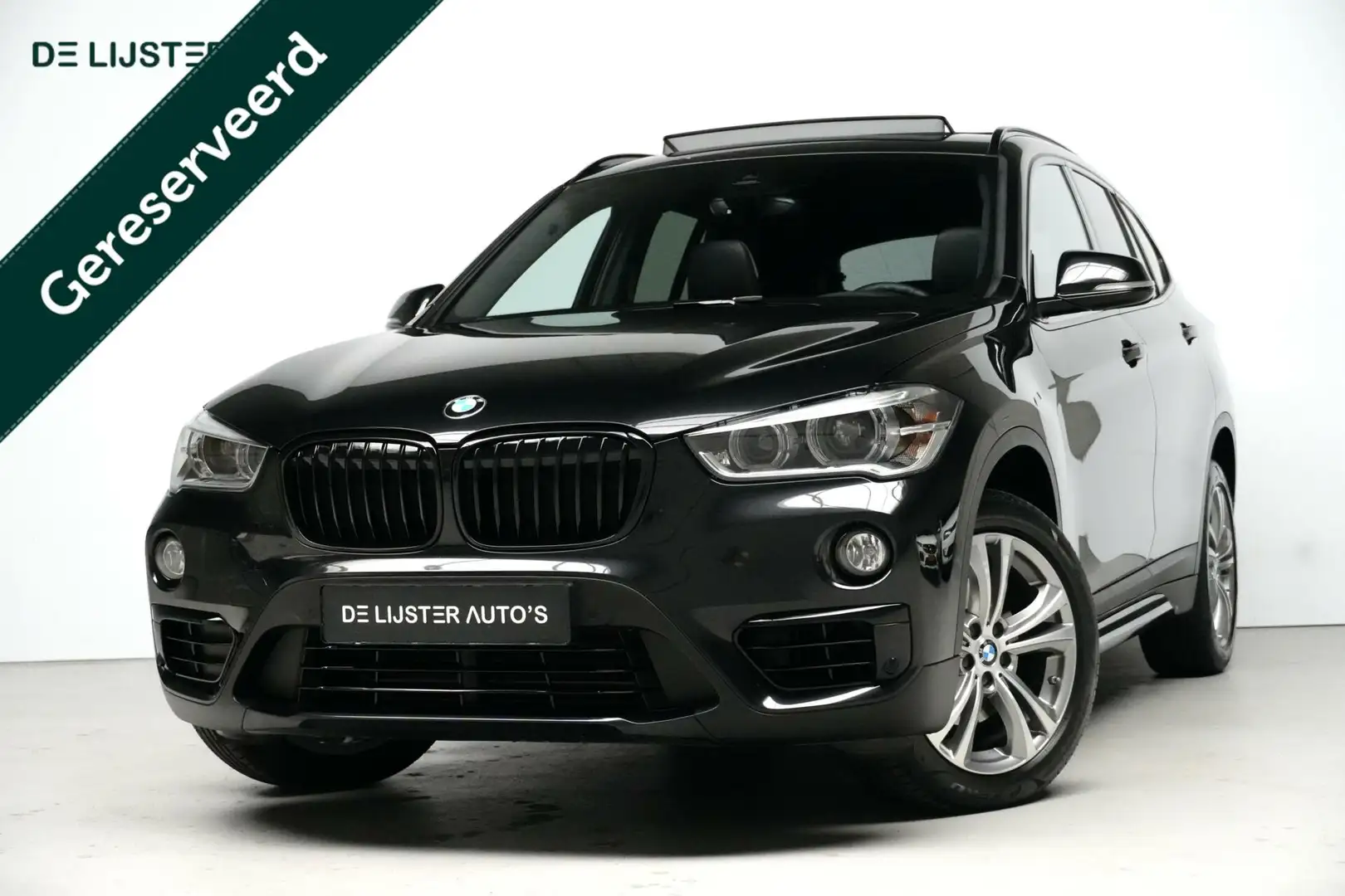 BMW X1 sDrive18i Sport Line Automaat 140 PK Facelift |Pan Zwart - 1