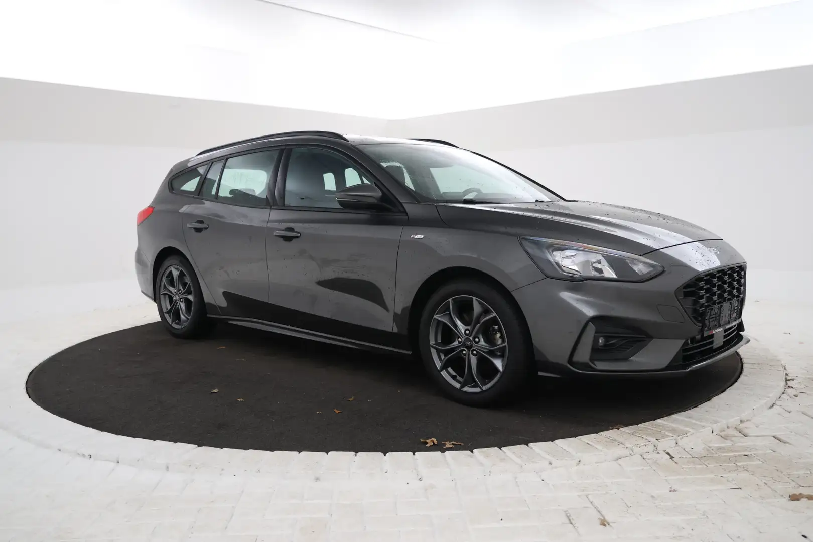 Ford Focus Wagon 1.5 EcoBlue ST Line Business Navigatie, Elek Grigio - 2
