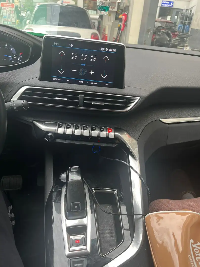 Peugeot 3008 Allure - 2