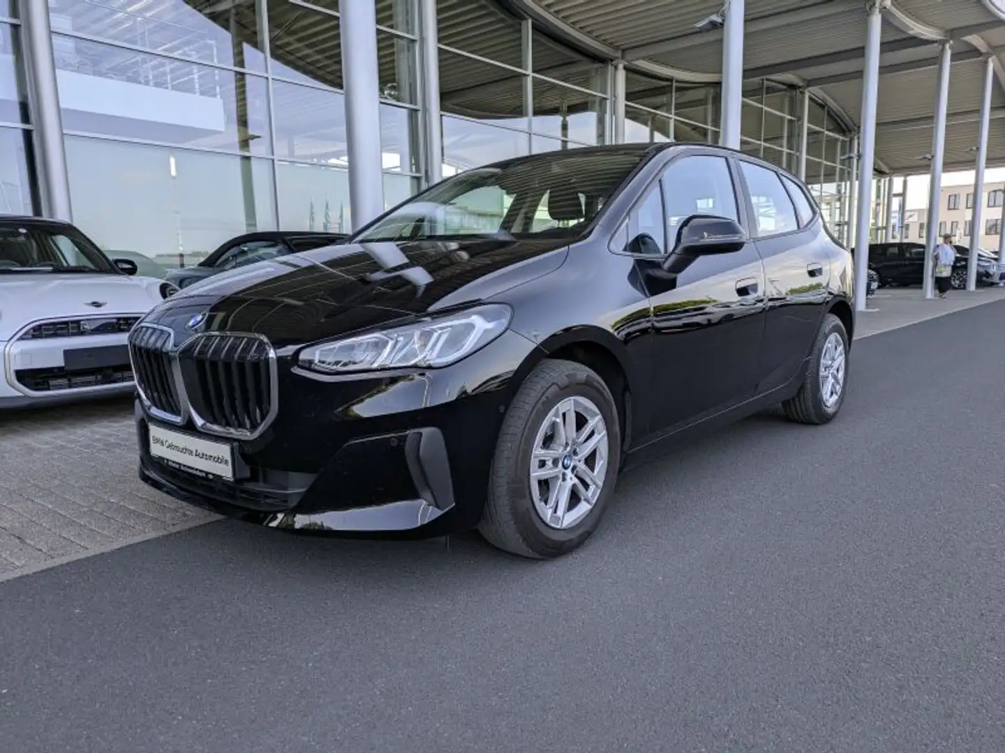 BMW 218 i Active Tourer Navi Prof. Park.Ass. SH. Schwarz - 2