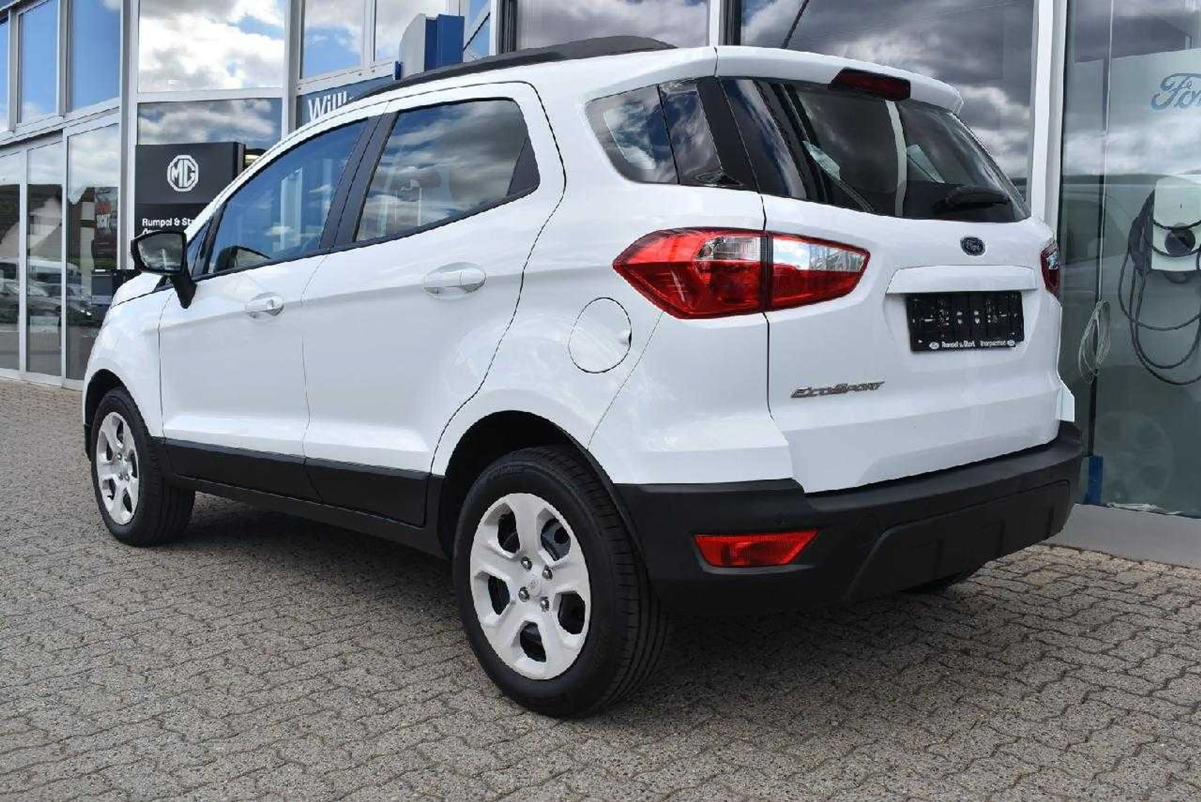 Ford EcoSport Cool & Connect — photo 4