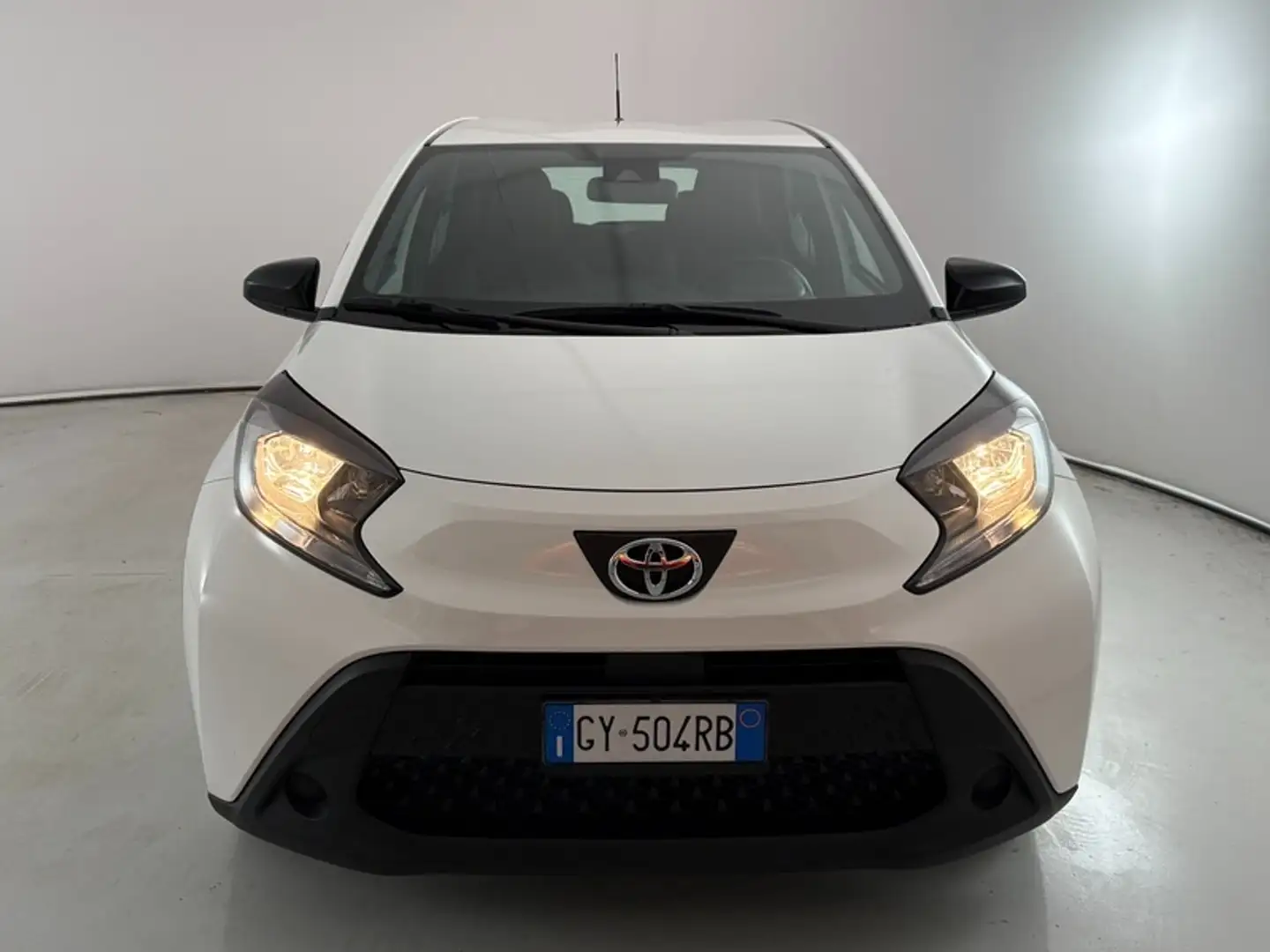 Toyota Aygo X 1.0  Active PREZZO REALE - OK NEOPATENTATI Weiß - 2