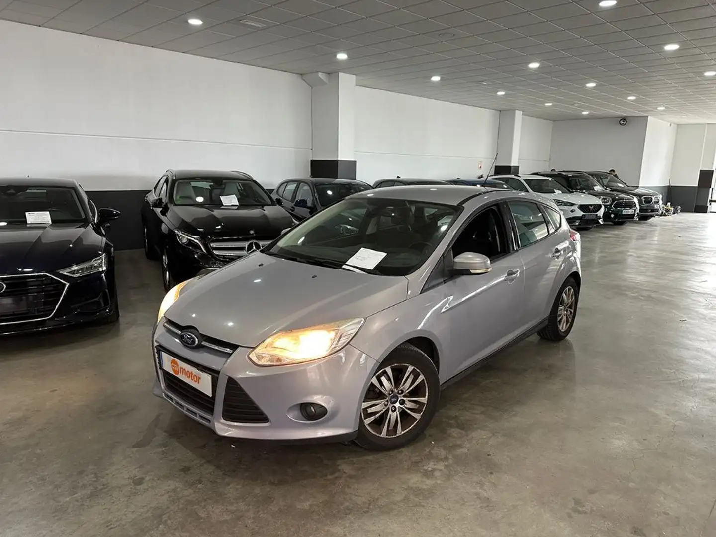 Ford Focus 1.6TDCi Trend 115 Grijs - 2