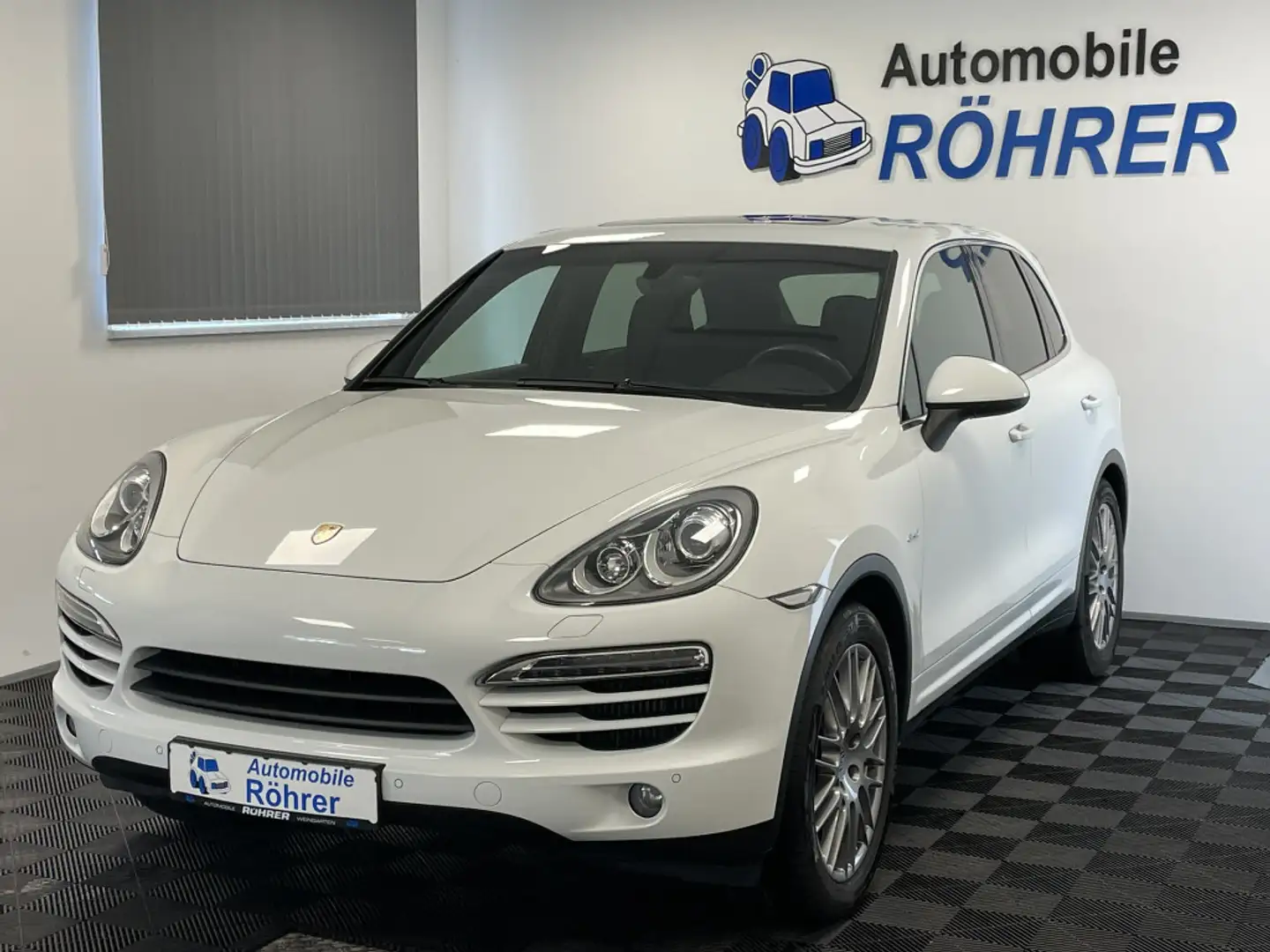 Porsche Cayenne 3.0 Diesel Lederpaket Luft Standheiz AHK Weiß - 1