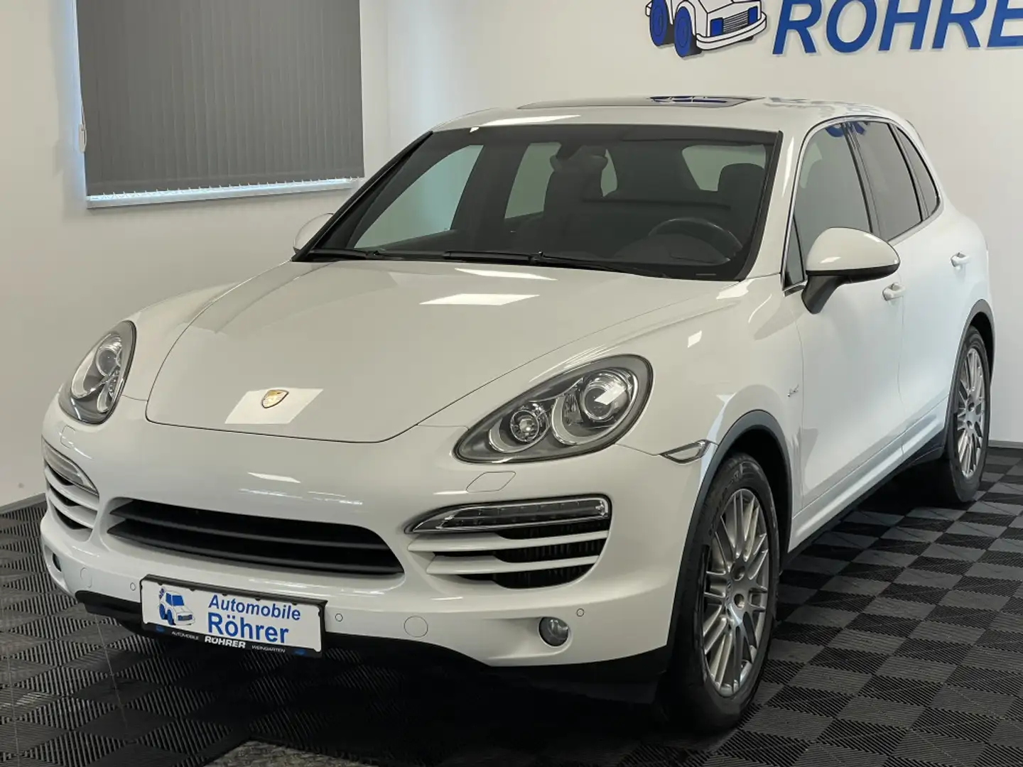 Porsche Cayenne 3.0 Diesel Lederpaket Luft Standheiz AHK Weiß - 2