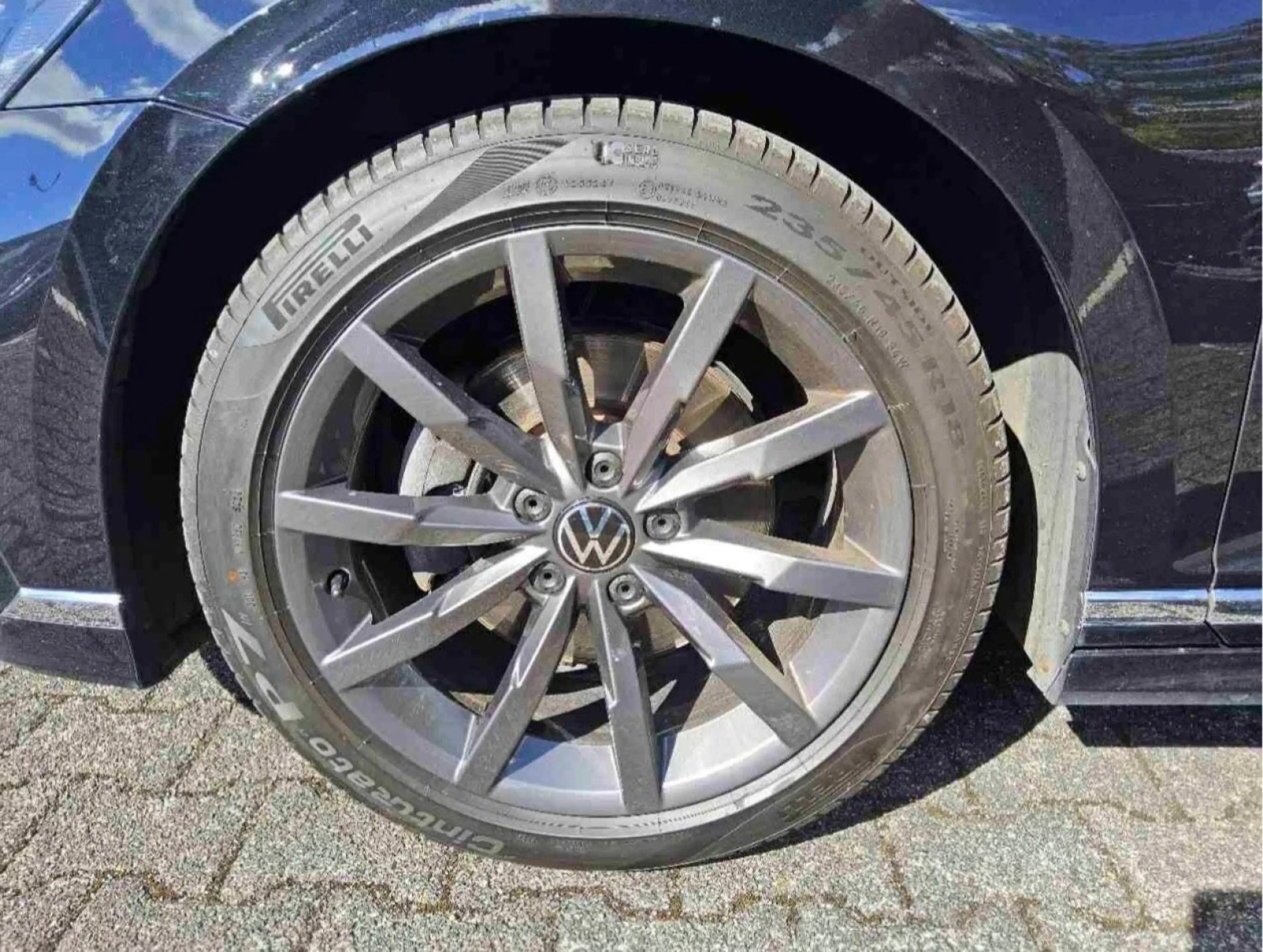 Volkswagen Passat Variant 2.0 TDI DSG - R LINE   MASSAGE — photo 5