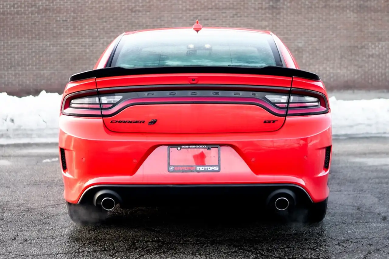 Dodge Charger снимка Dodge Charger