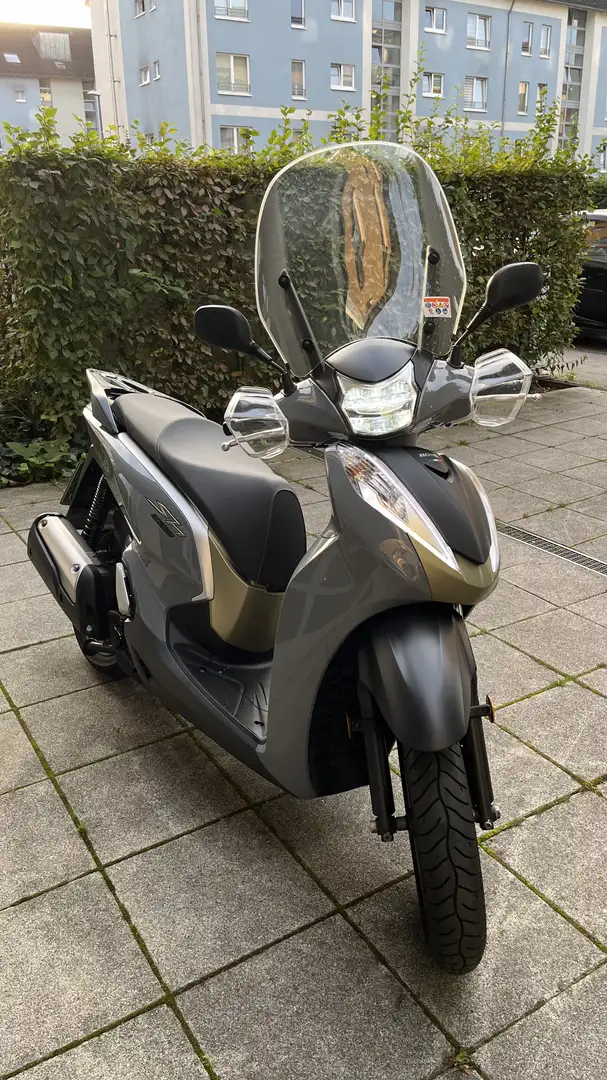 Honda SH 300 Gris - 1