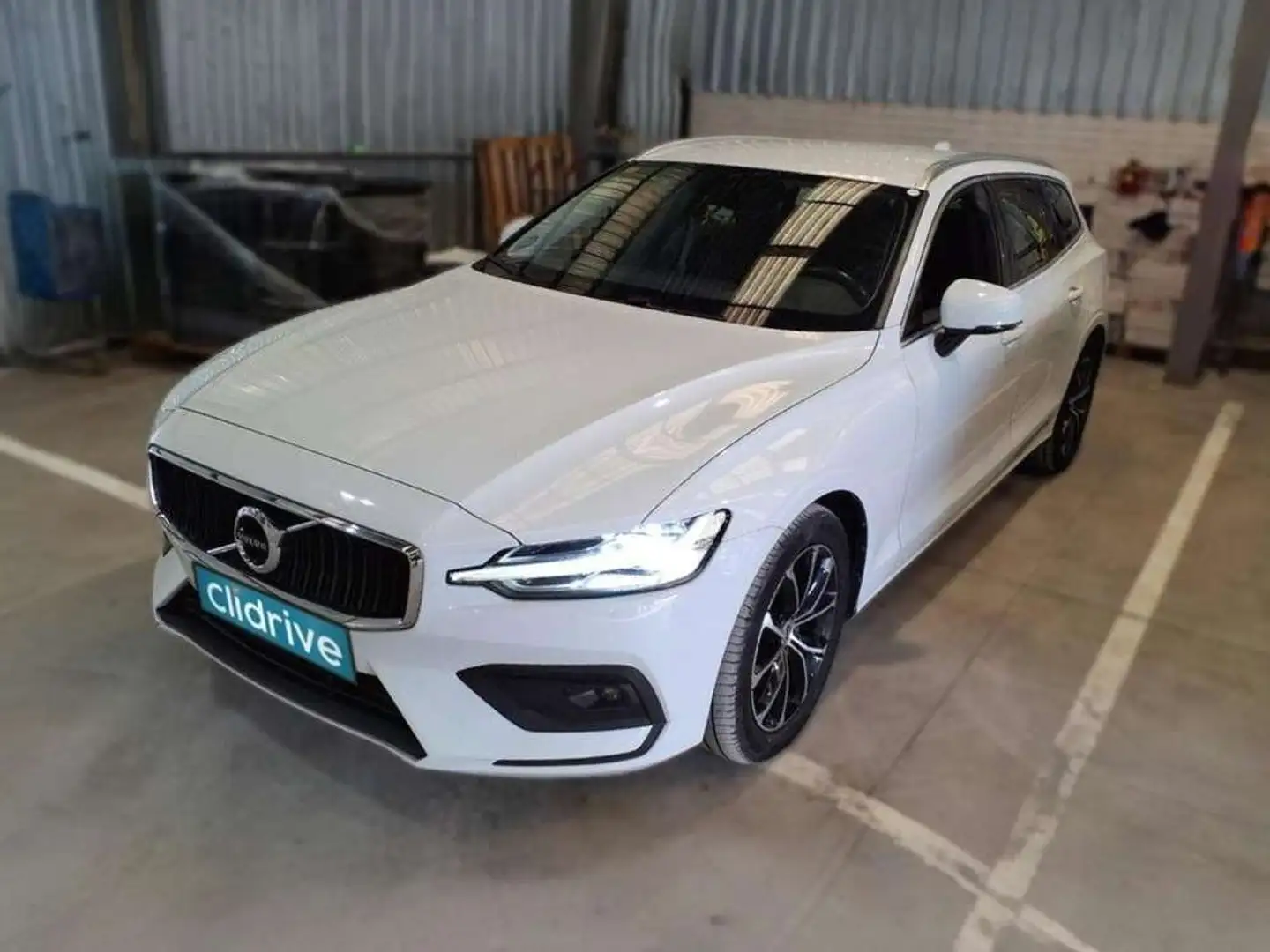 Volvo V60 2.0 B4 (D) Momentum Pro Auto Blanco - 2