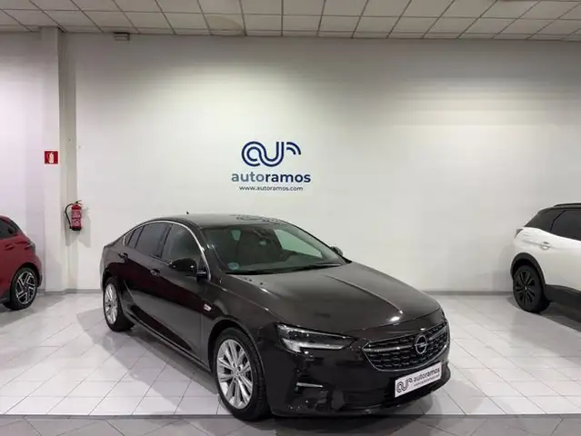 Opel Insignia 2.0D DVH S&S Business Elegance AT8 174