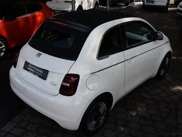 Fiat 500e view 15