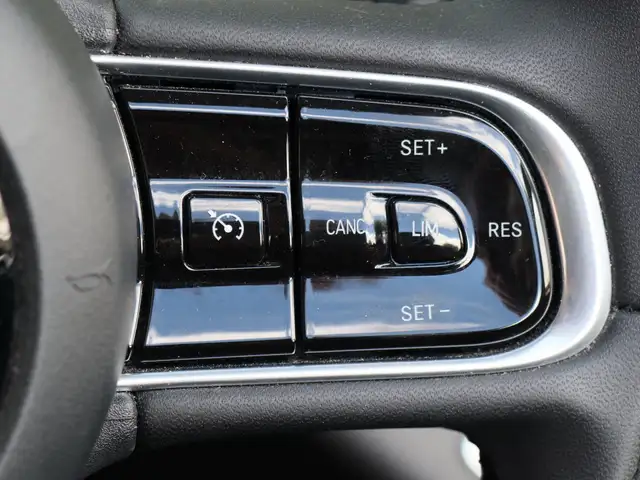Fiat 500e view 13