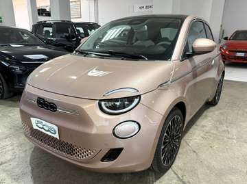 La Nuova 500e 42 kWh 320 La Prima 3+1 KM ZERO