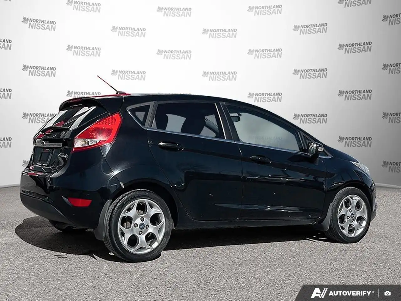 Ford Fiesta снимка Ford Fiesta