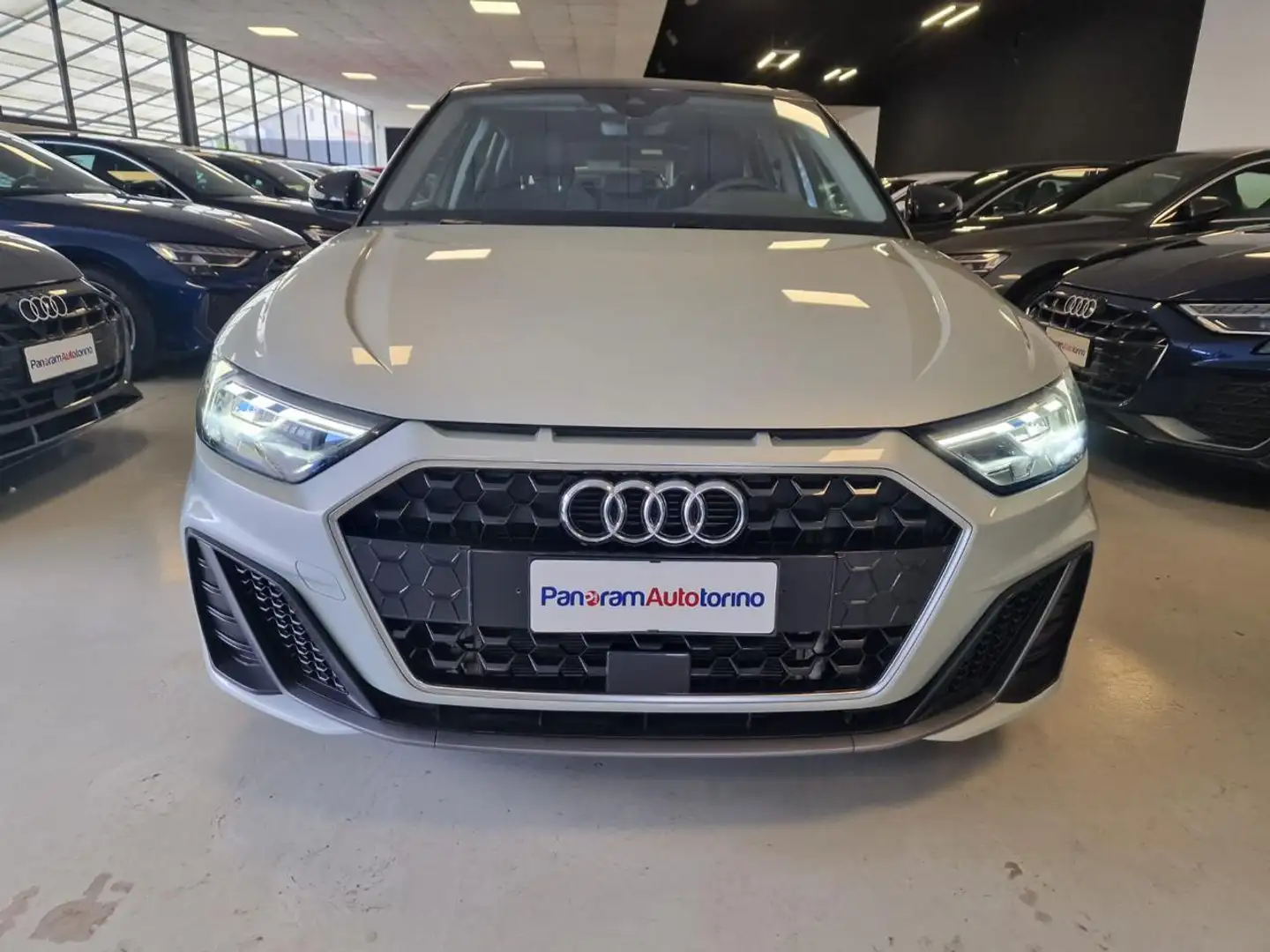 Audi A1 SPB 30 TFSi S line "Telec/C.Play/LED Grigio - 2