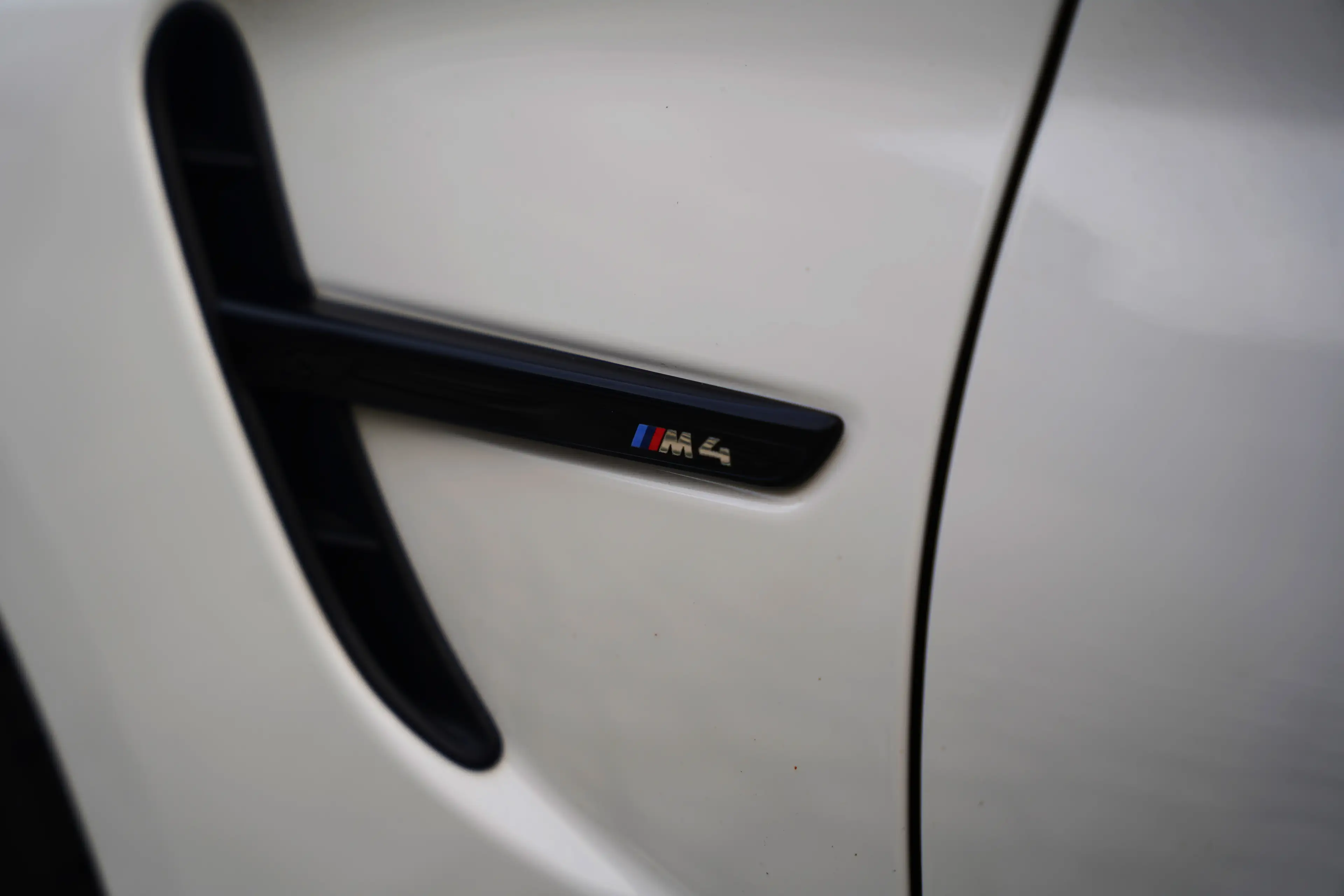 BMW M4 COMPETITION*PACK CARBON*HARMAN KARDON*HUD*SHADOW LINE — photo 10