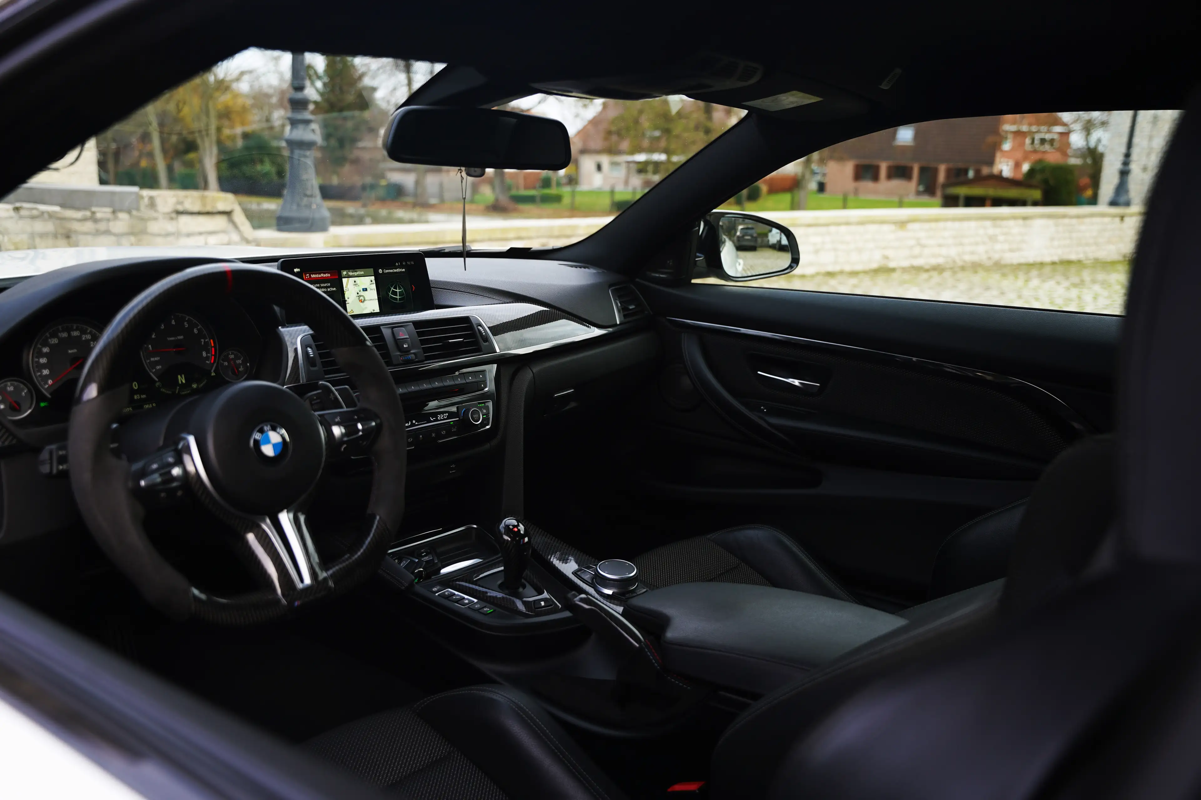 BMW M4 COMPETITION*PACK CARBON*HARMAN KARDON*HUD*SHADOW LINE — photo 12