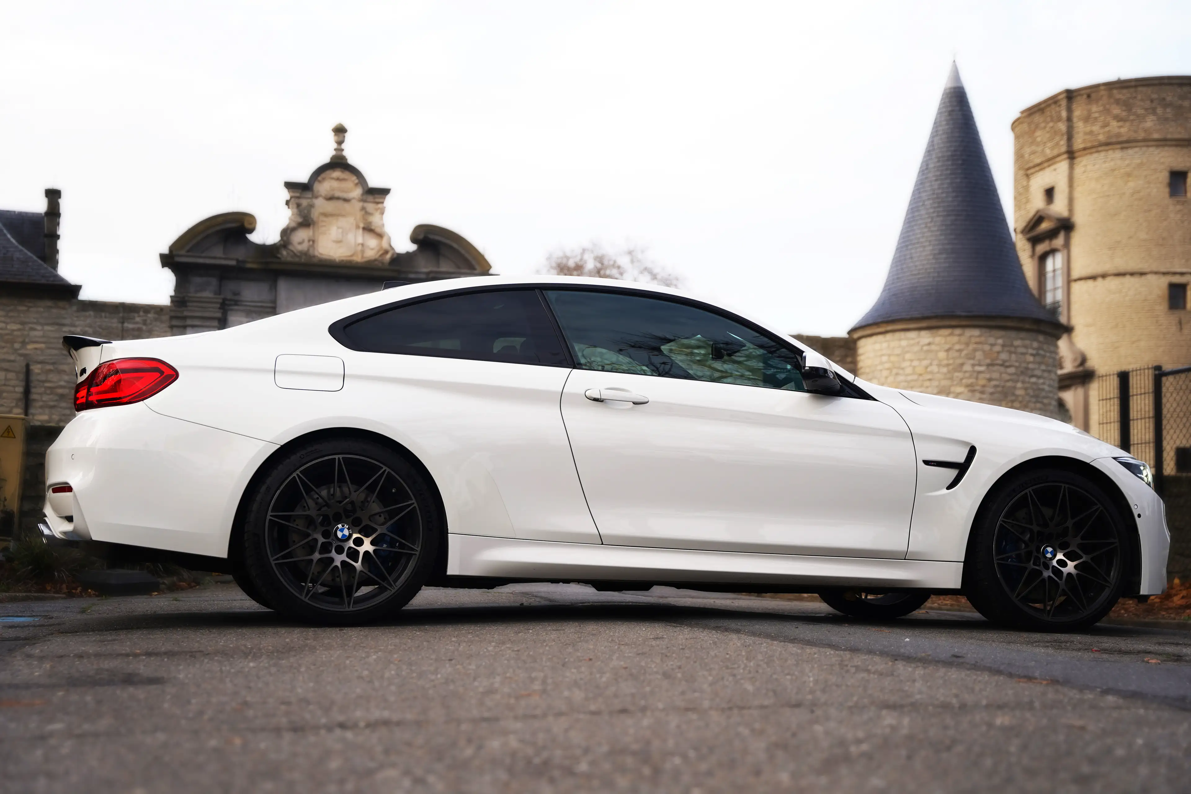 BMW M4 COMPETITION*PACK CARBON*HARMAN KARDON*HUD*SHADOW LINE — photo 5