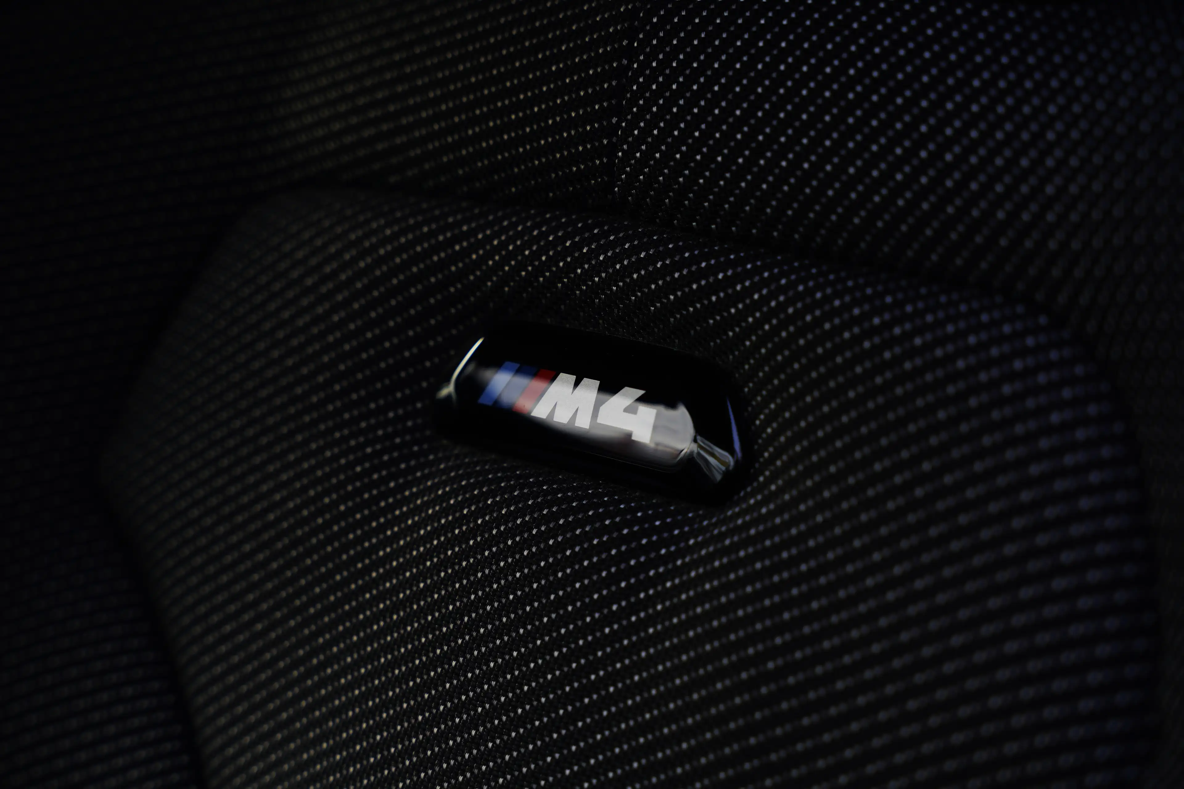 BMW M4 COMPETITION*PACK CARBON*HARMAN KARDON*HUD*SHADOW LINE — photo 15