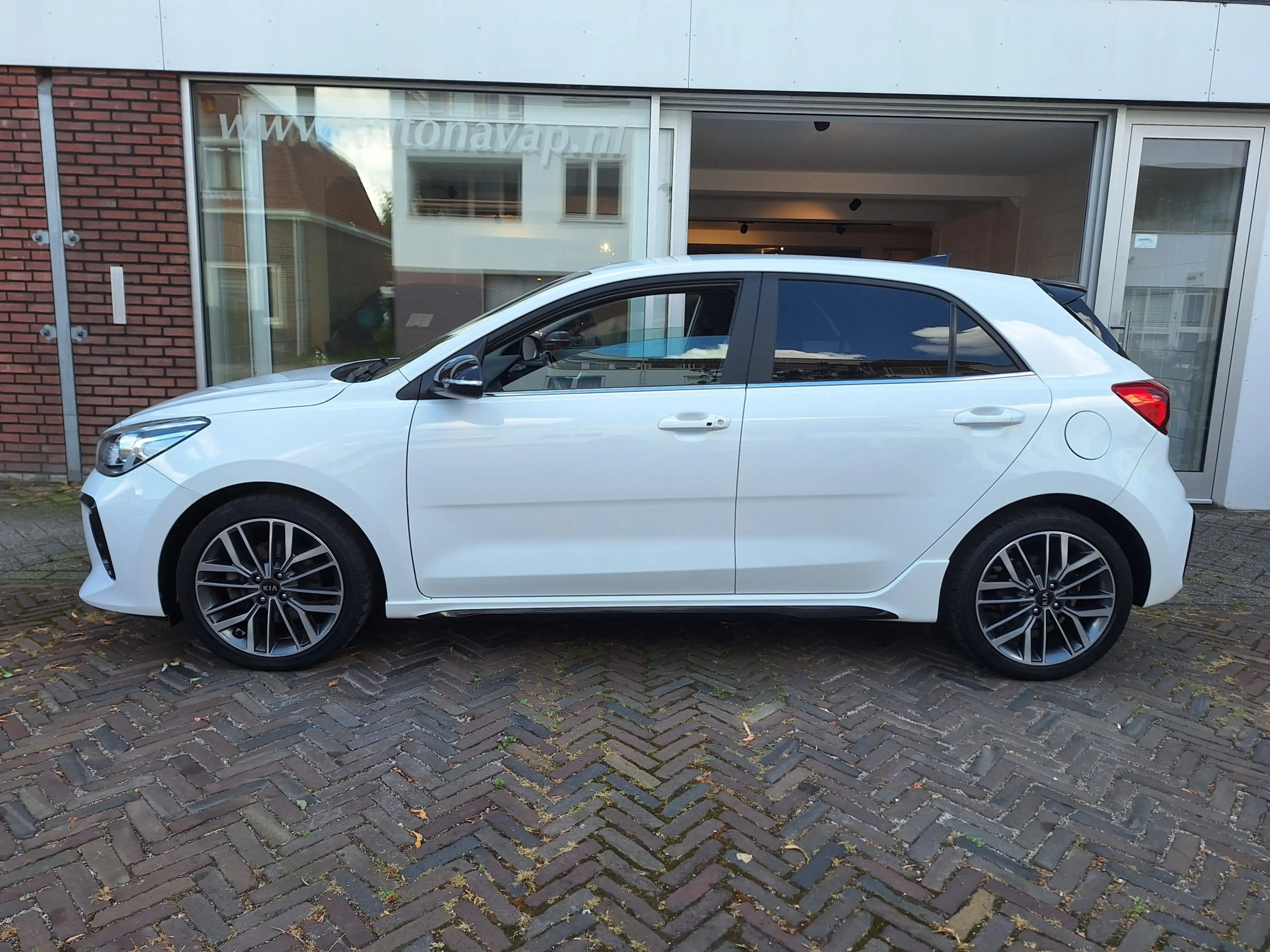 Kia Rio 1.0 TGDI GT-Line /Camera/Navi/Apple/Android/1e Eig — photo 10