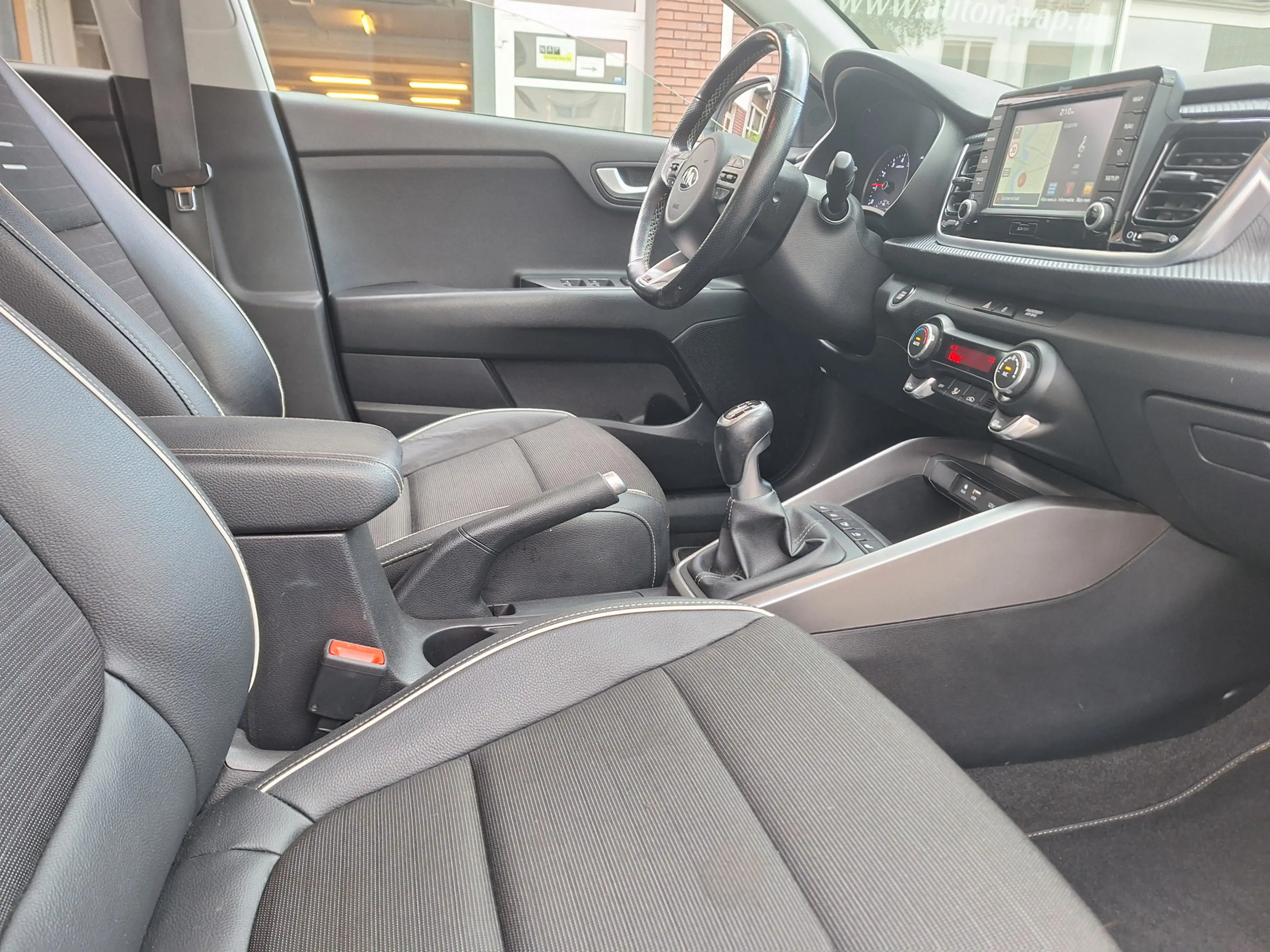 Kia Rio 1.0 TGDI GT-Line /Camera/Navi/Apple/Android/1e Eig — photo 15