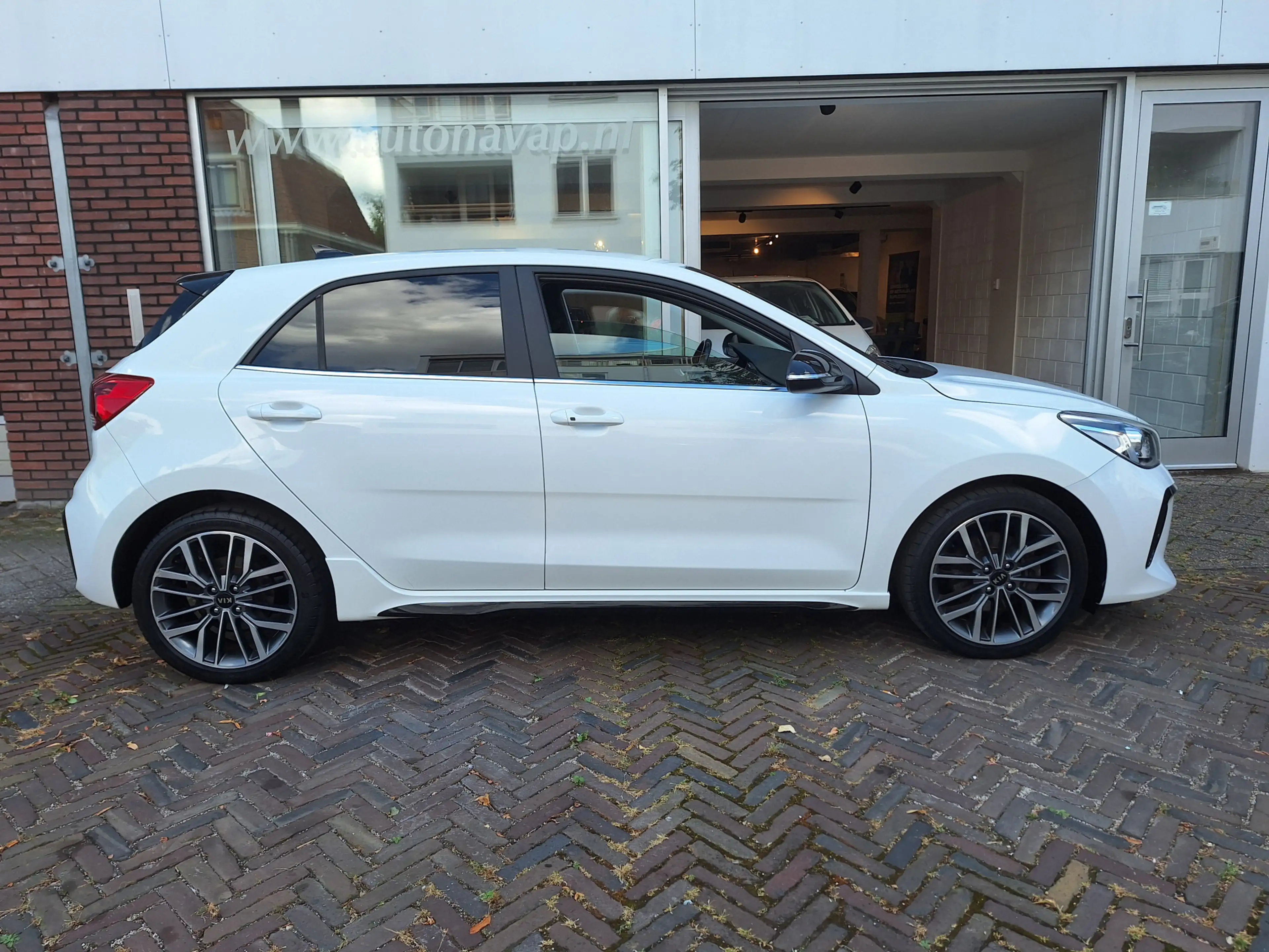Kia Rio 1.0 TGDI GT-Line /Camera/Navi/Apple/Android/1e Eig — photo 8