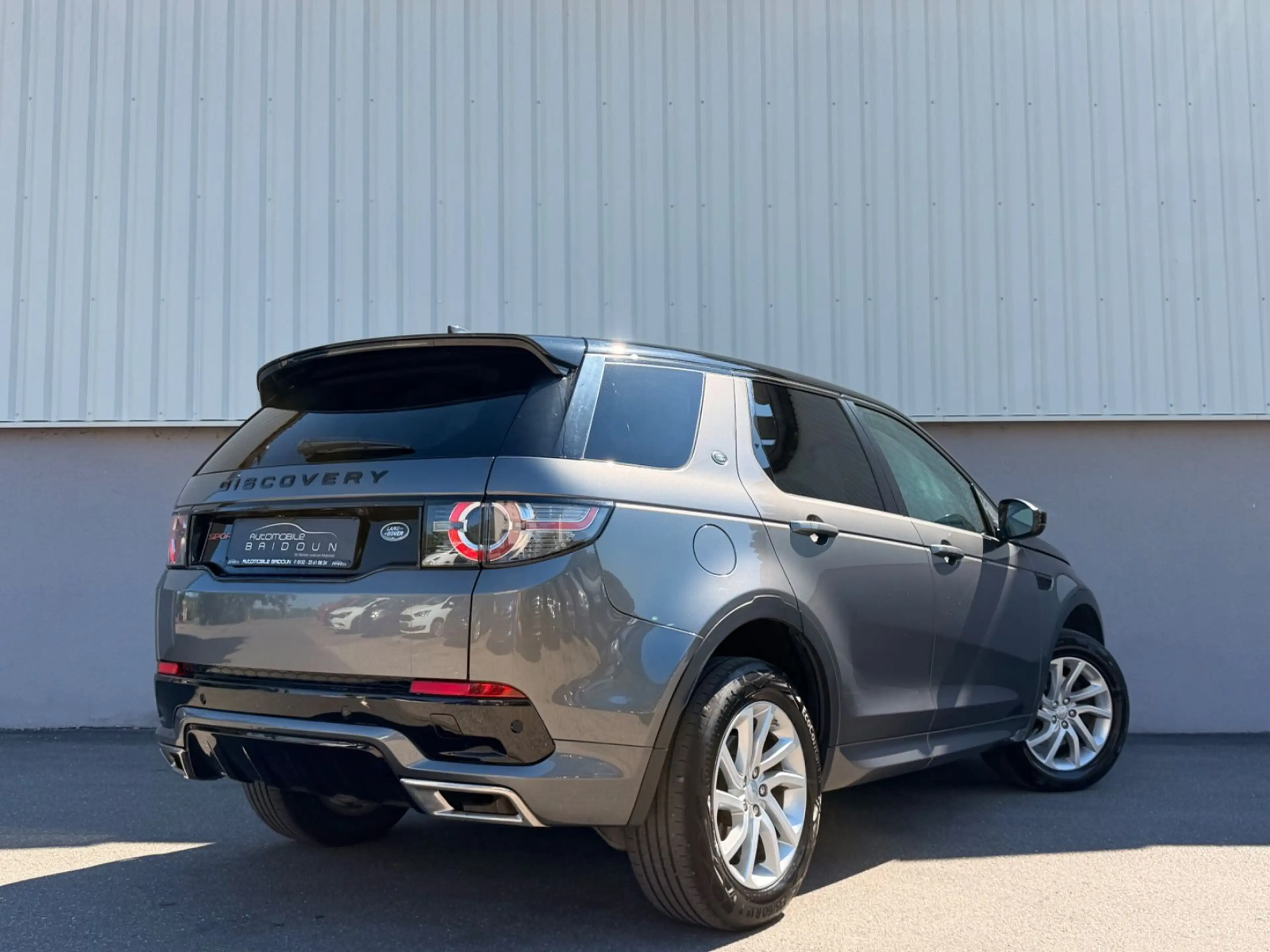 Land Rover Discovery Sport SE AWD — photo 8